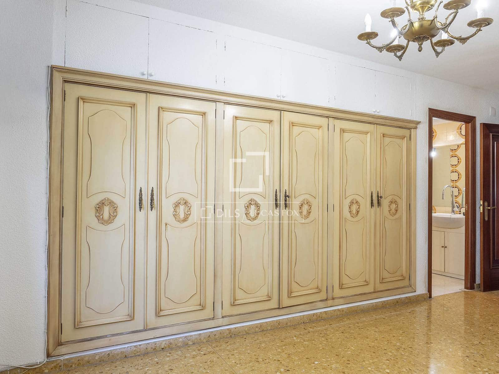 Apartamento de 4 habitaciones en València ciudad en venta - 460.000 € (Ref: 9716736)