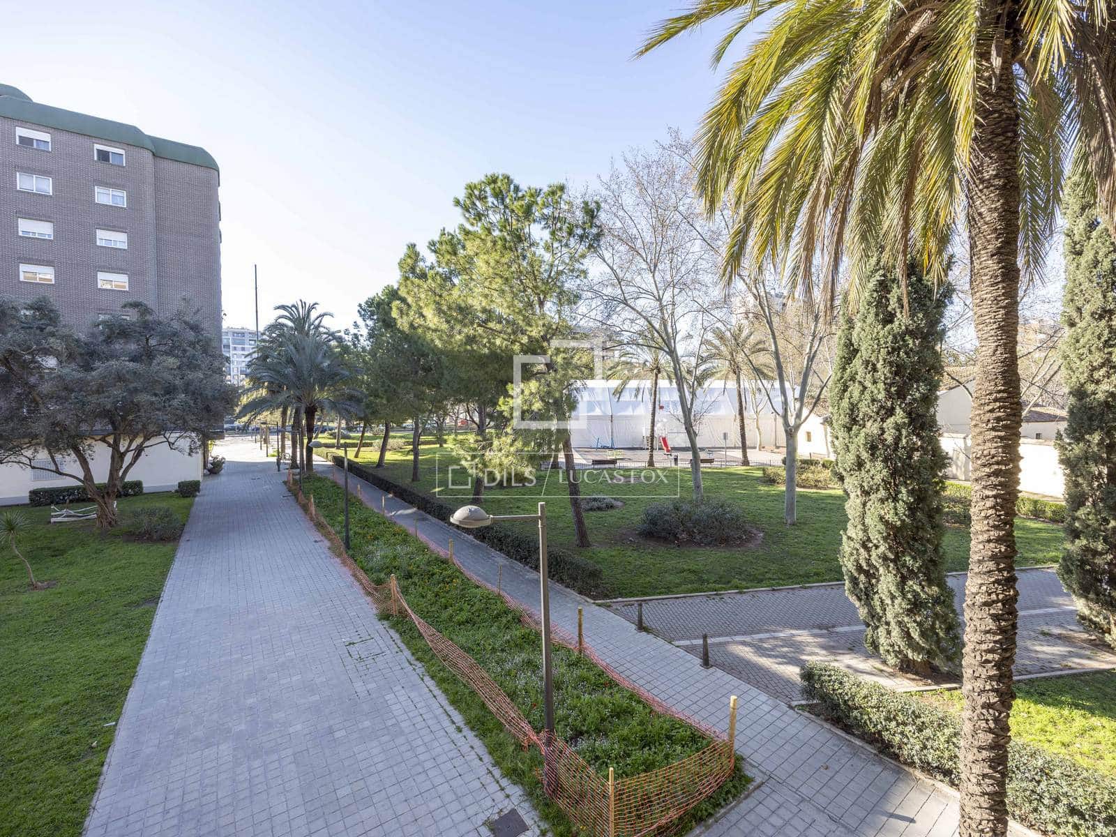 Apartamento de 4 habitaciones en València ciudad en venta - 460.000 € (Ref: 9716736)