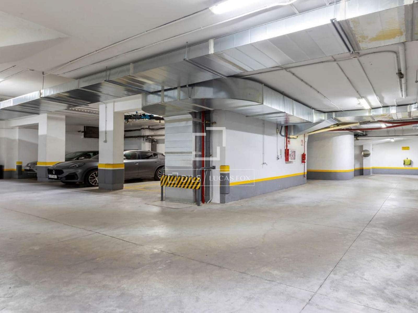 4 slaapkamer Appartement te koop in Madrid stad met garage - € 2.228.000 (Ref: 9720297)