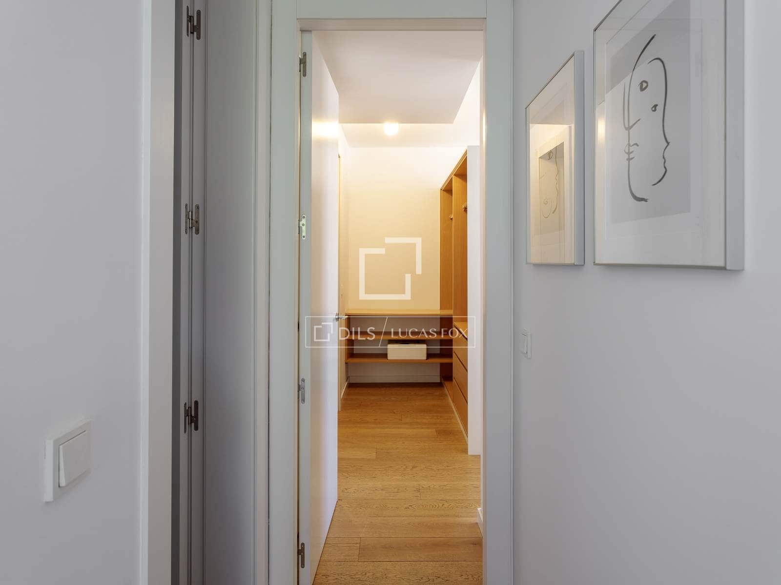 2 soveværelse Penthouse til leje i Madrid by med garage - € 4.500 (Ref: 9720428)