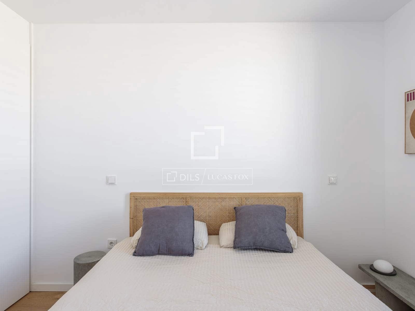 2 soveværelse Penthouse til leje i Madrid by med garage - € 4.500 (Ref: 9720428)