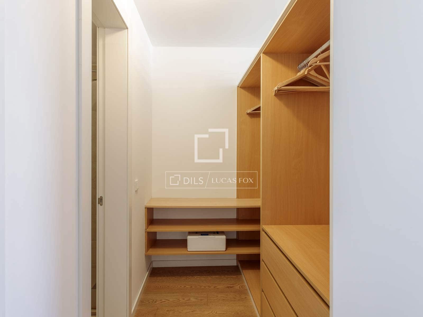 2 soveværelse Penthouse til leje i Madrid by med garage - € 4.500 (Ref: 9720428)