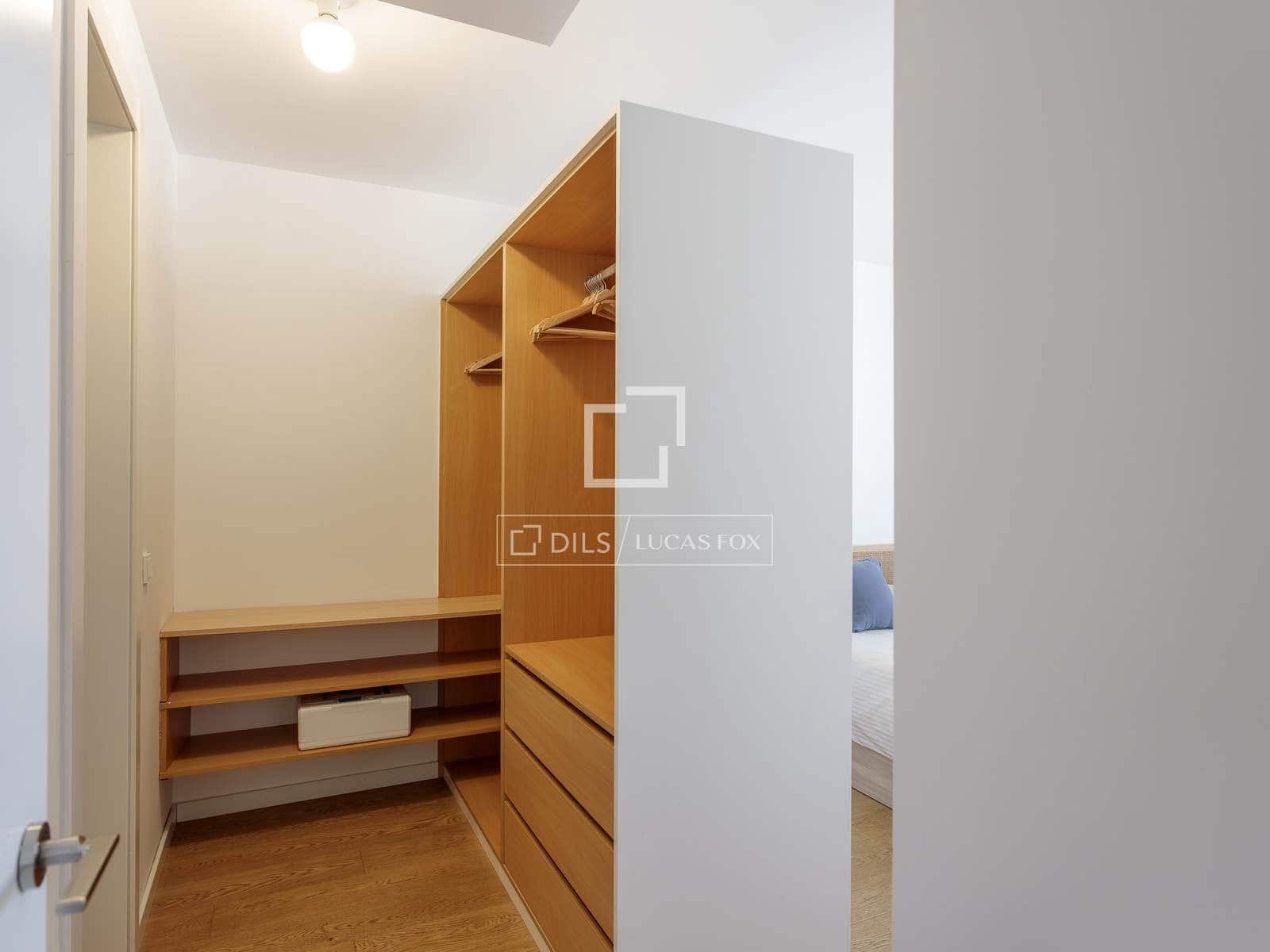 2 soveværelse Penthouse til leje i Madrid by med garage - € 4.500 (Ref: 9720428)