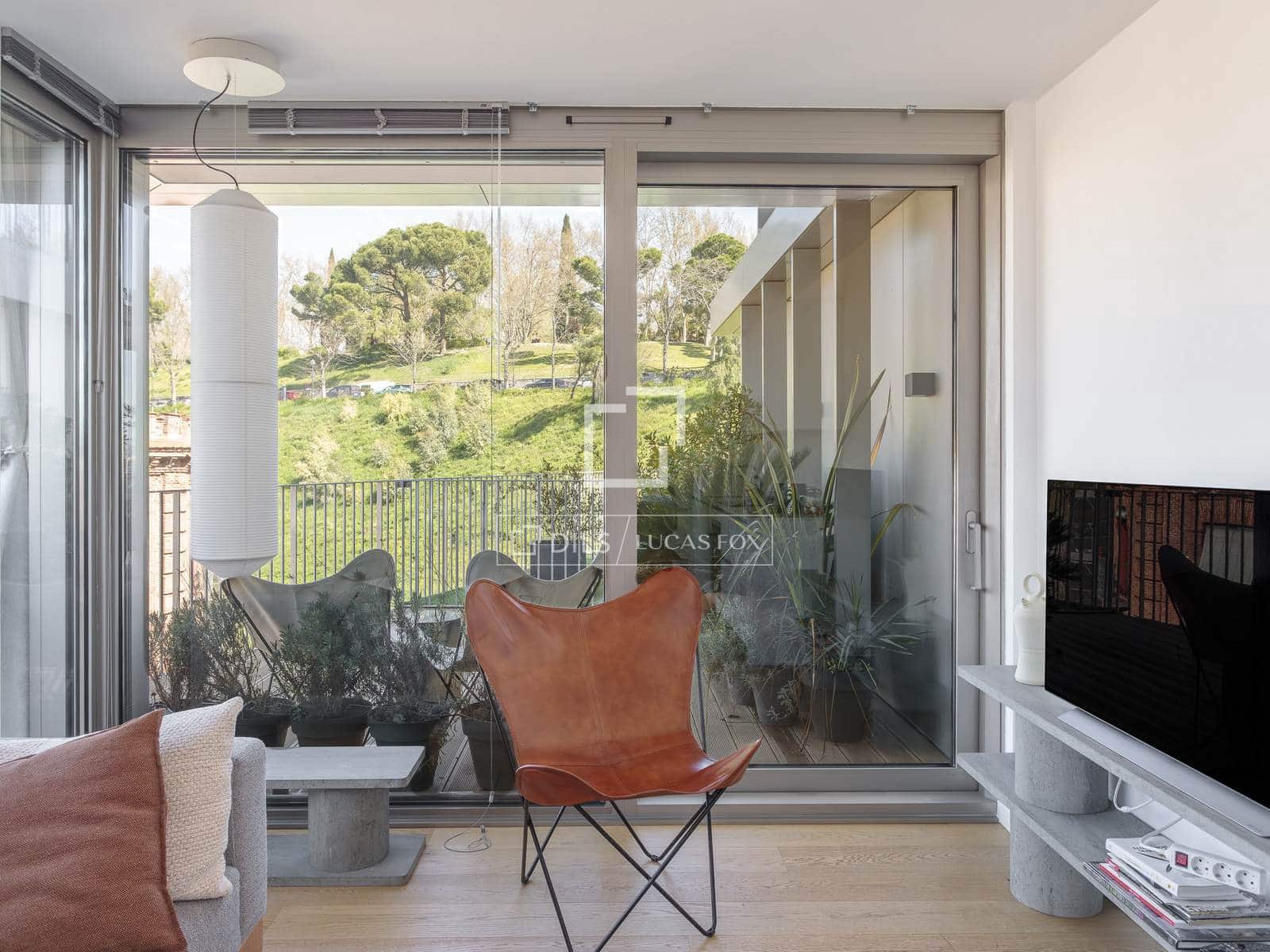 2 soveværelse Penthouse til leje i Madrid by med garage - € 4.500 (Ref: 9720428)