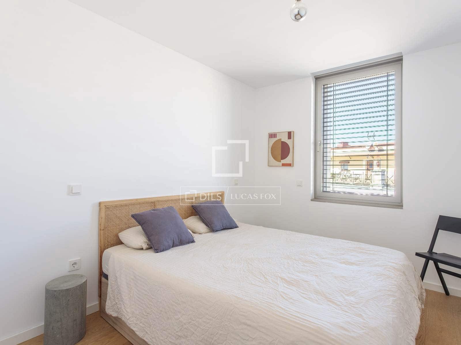 2 soveværelse Penthouse til leje i Madrid by med garage - € 4.500 (Ref: 9720428)