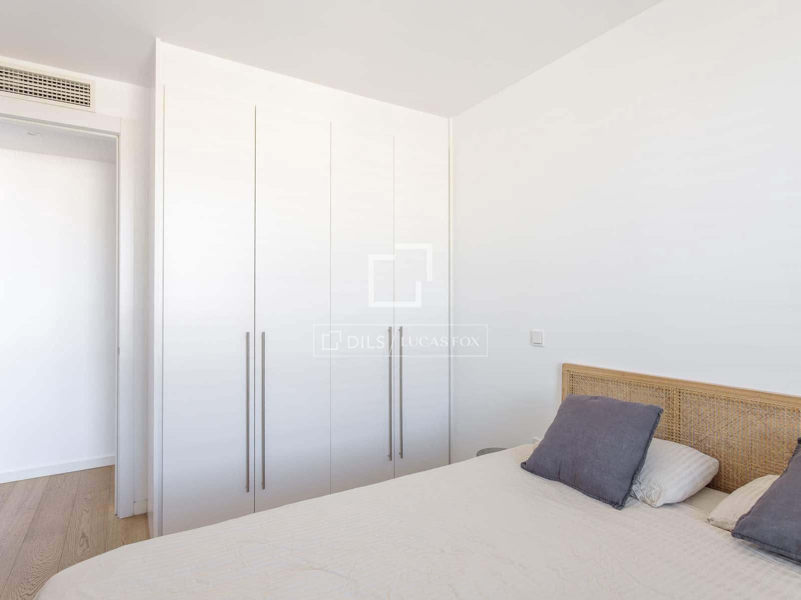 2 soveværelse Penthouse til leje i Madrid by med garage - € 4.500 (Ref: 9720428)