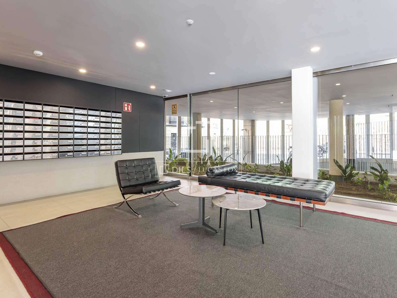 2 soveværelse Penthouse til leje i Madrid by med garage - € 4.500 (Ref: 9720428)