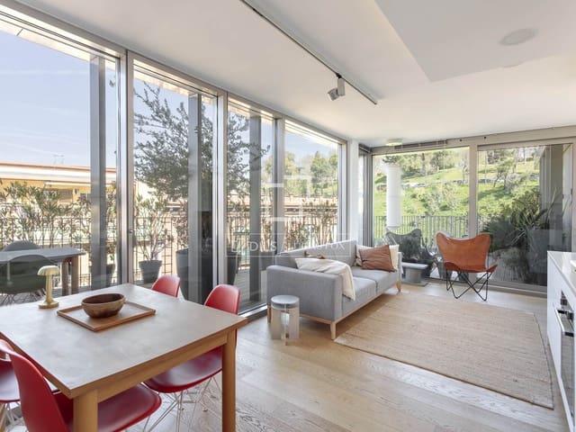 2 soveværelse Penthouse til leje i Argüelles, Madrid by med garage - € 4.500 (Ref: 9720428)