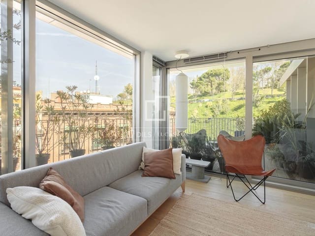 2 soveværelse Penthouse til leje i Argüelles, Madrid by med garage - € 4.500 (Ref: 9720428)