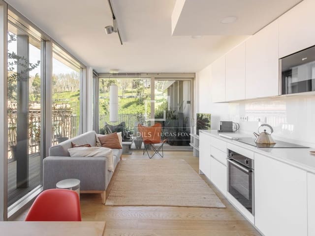 2 soveværelse Penthouse til leje i Argüelles, Madrid by med garage - € 4.500 (Ref: 9720428)