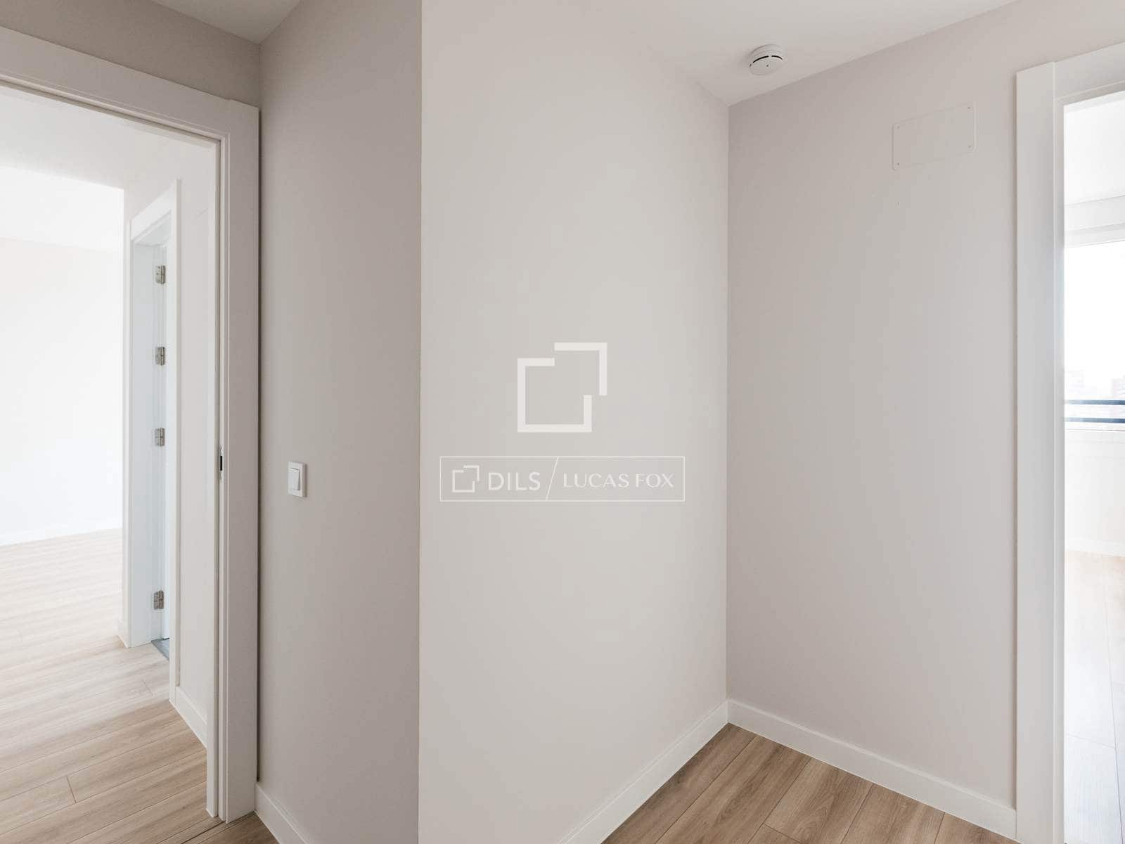 Appartement de 3 chambres à louer à Madrid ville avec piscine garage - 2 850 € (Ref: 9720546)