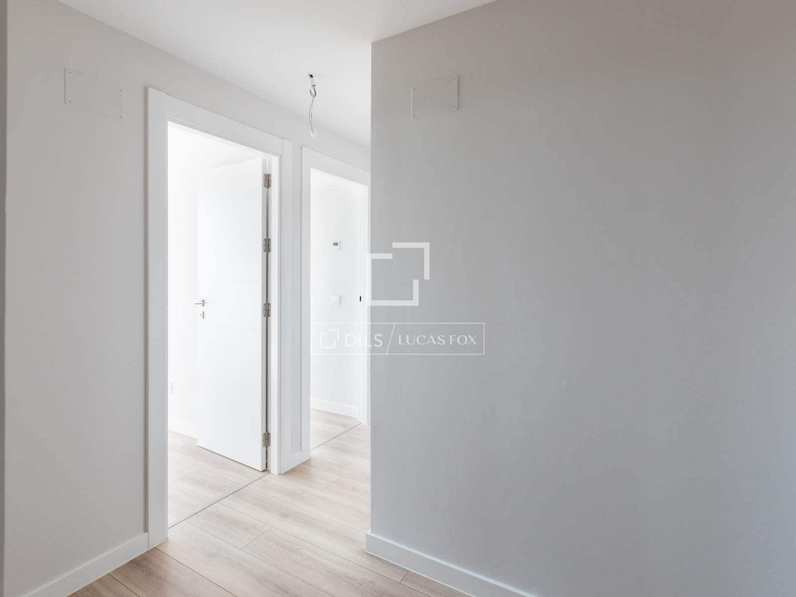 Appartement de 3 chambres à louer à Madrid ville avec piscine garage - 2 850 € (Ref: 9720546)