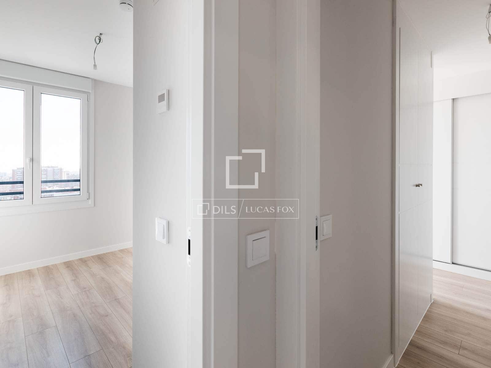 Appartement de 3 chambres à louer à Madrid ville avec piscine garage - 2 850 € (Ref: 9720546)