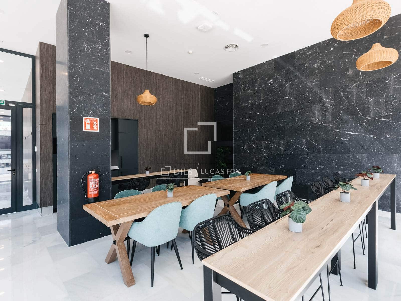 Appartement de 3 chambres à louer à Madrid ville avec piscine garage - 2 850 € (Ref: 9720546)