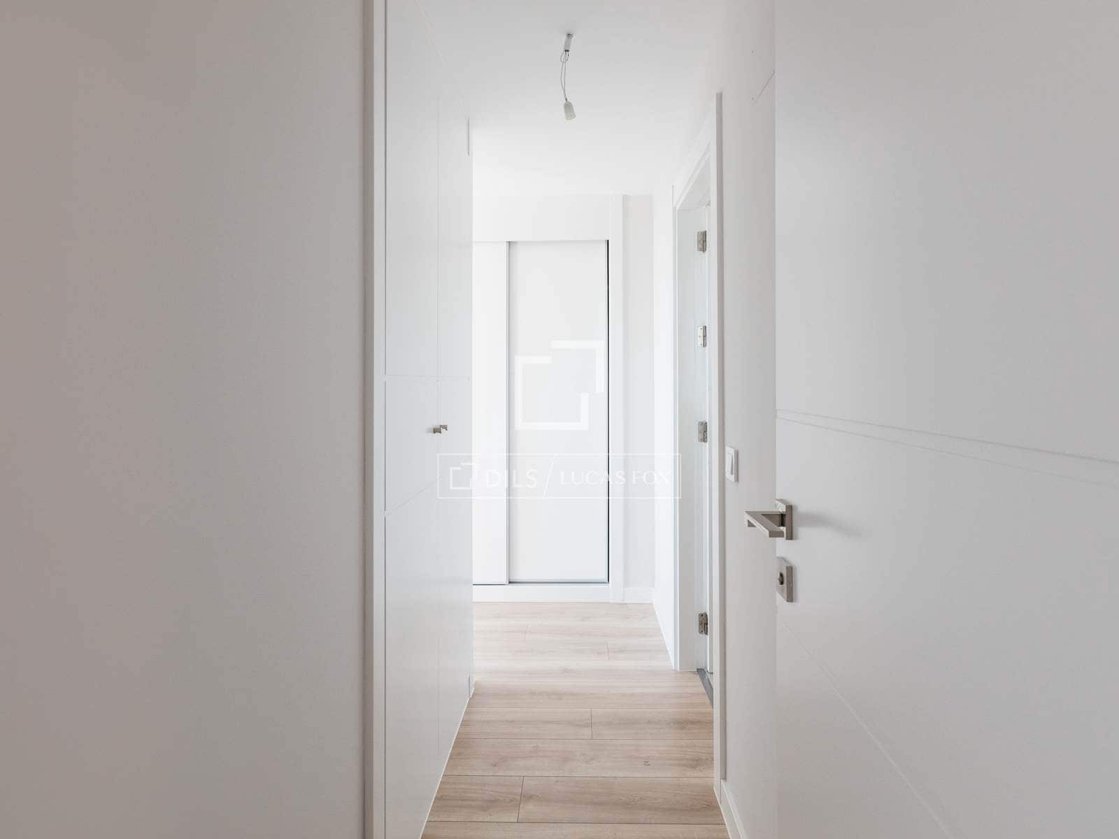 Appartement de 3 chambres à louer à Madrid ville avec piscine garage - 2 850 € (Ref: 9720546)