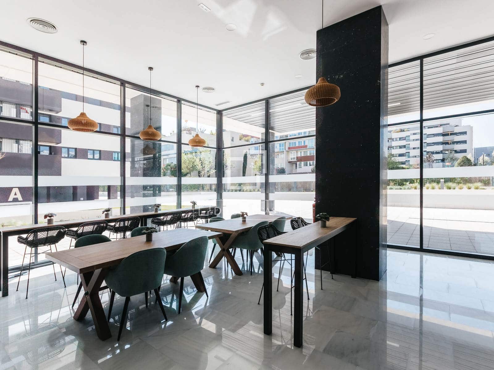 Appartement de 3 chambres à louer à Madrid ville avec piscine garage - 2 850 € (Ref: 9720546)