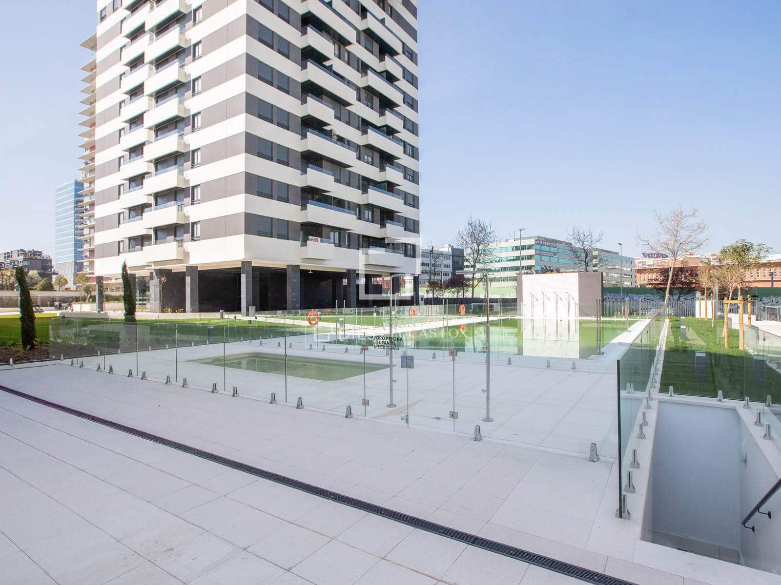 Appartement de 3 chambres à louer à Madrid ville avec piscine garage - 2 850 € (Ref: 9720546)