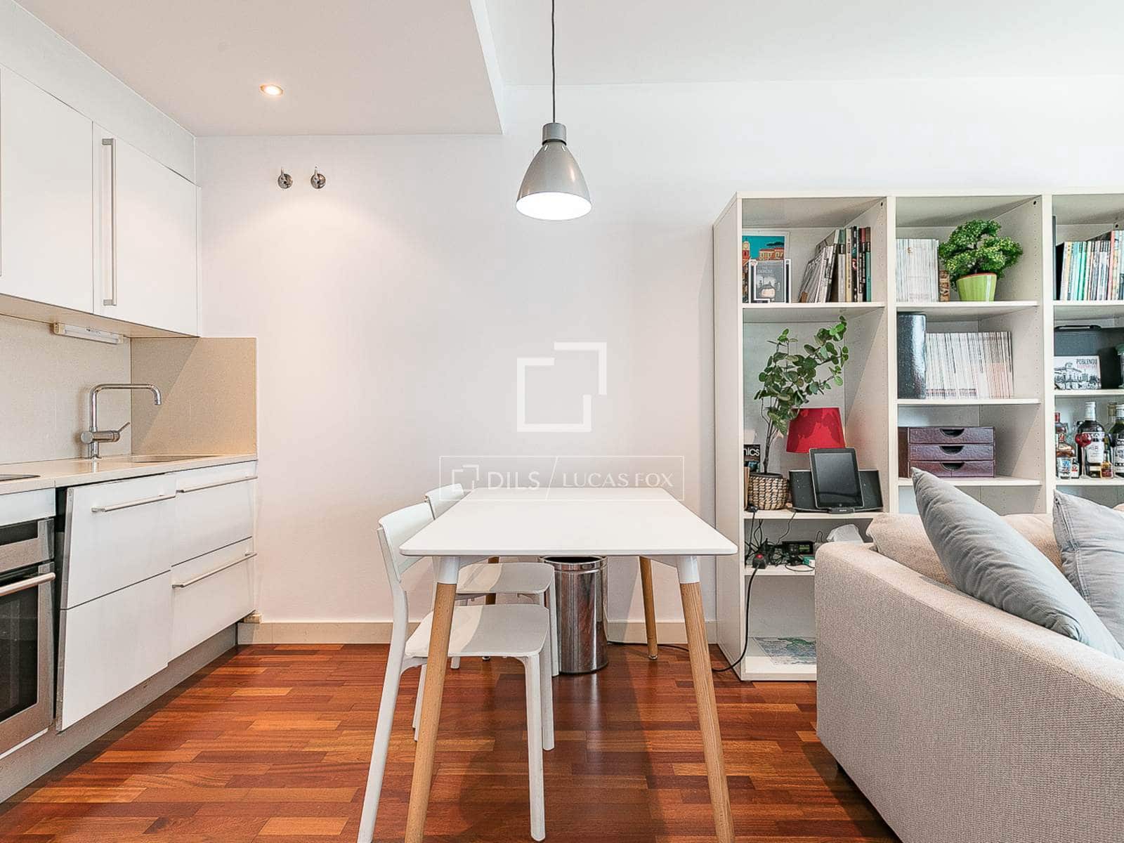 1 sypialnia Apartament na sprzedaż w Miasto Barcelona z basenem garażem - 495 000 € (Ref: 9720802)