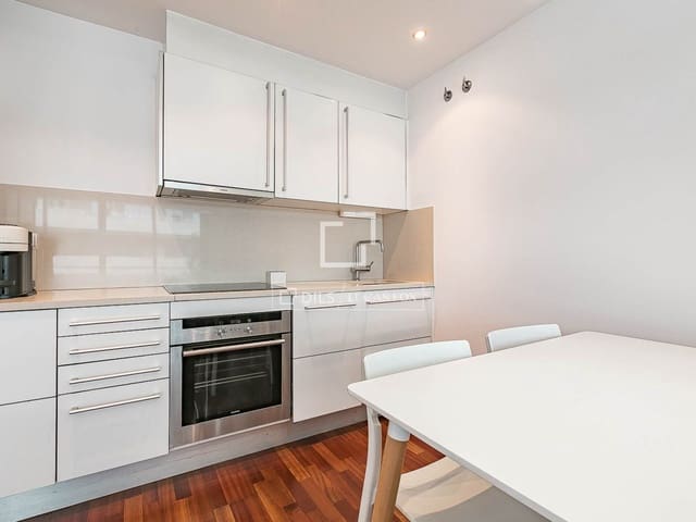 1 sypialnia Apartament na sprzedaż w Miasto Barcelona z basenem garażem - 495 000 € (Ref: 9720802)