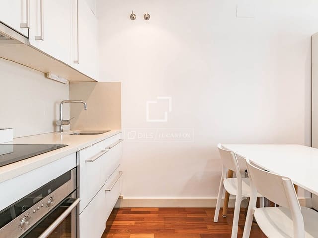 1 sypialnia Apartament na sprzedaż w Miasto Barcelona z basenem garażem - 495 000 € (Ref: 9720802)