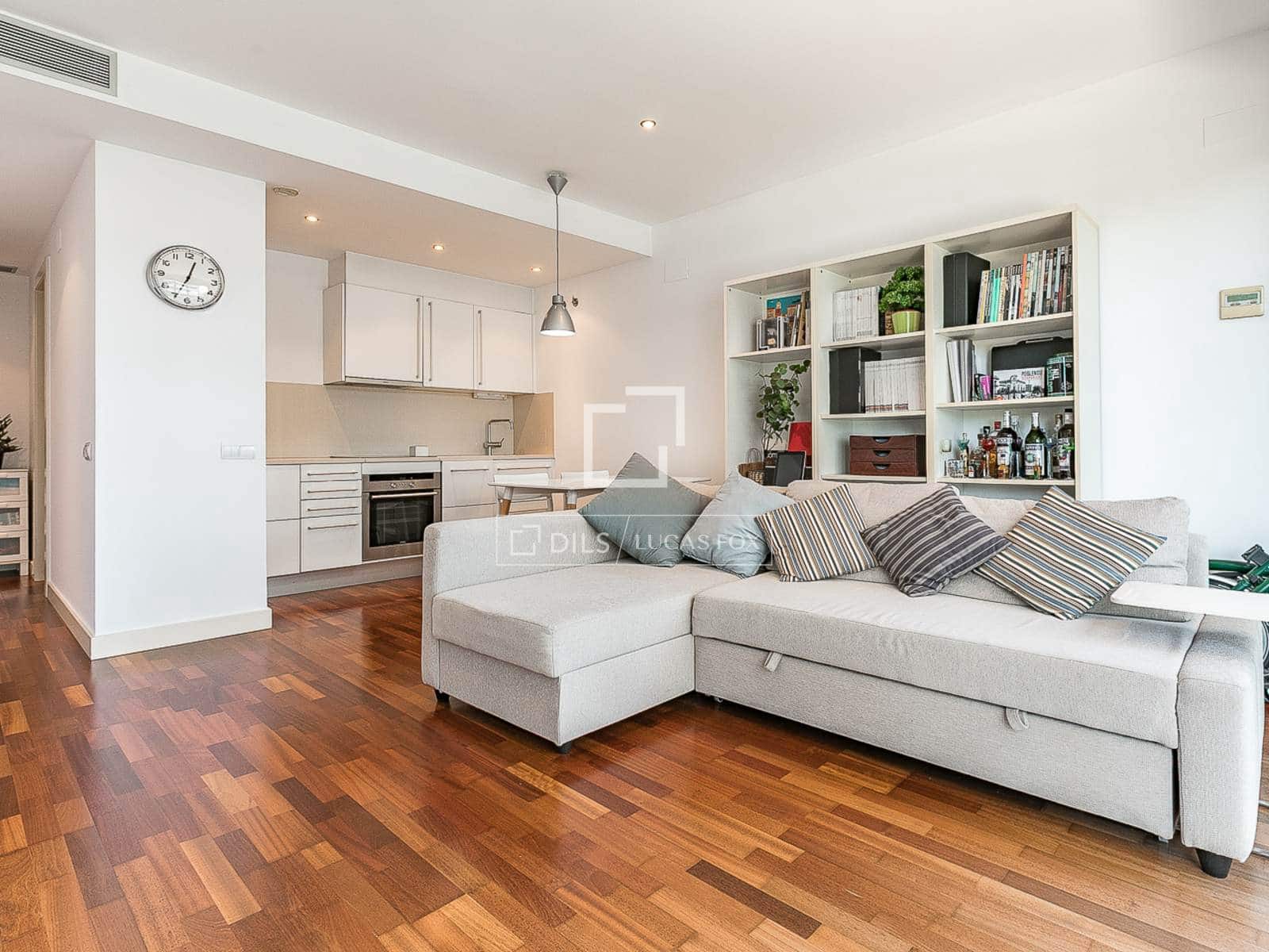 1 sypialnia Apartament na sprzedaż w Miasto Barcelona z basenem garażem - 495 000 € (Ref: 9720802)