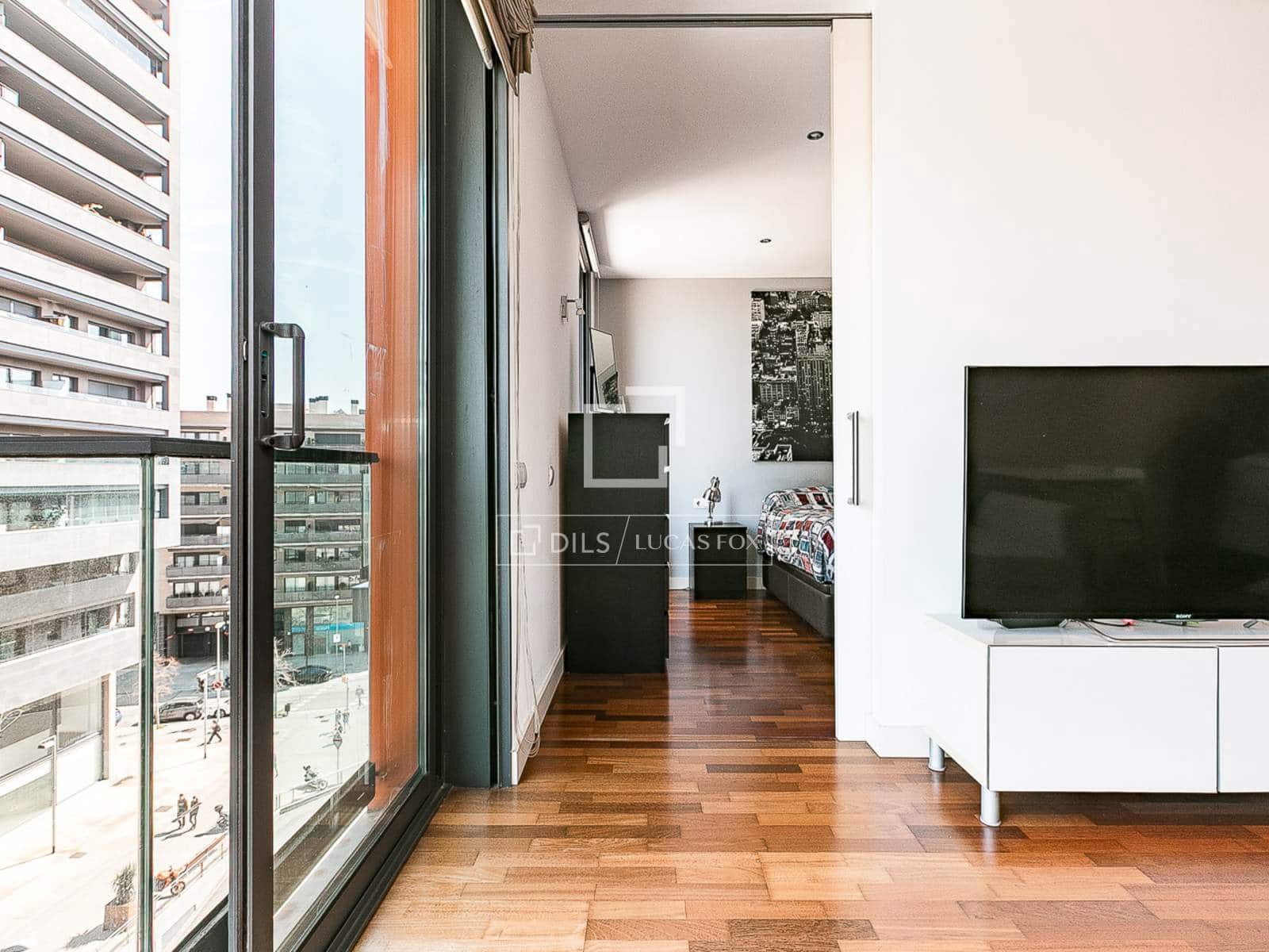 1 sypialnia Apartament na sprzedaż w Miasto Barcelona z basenem garażem - 495 000 € (Ref: 9720802)