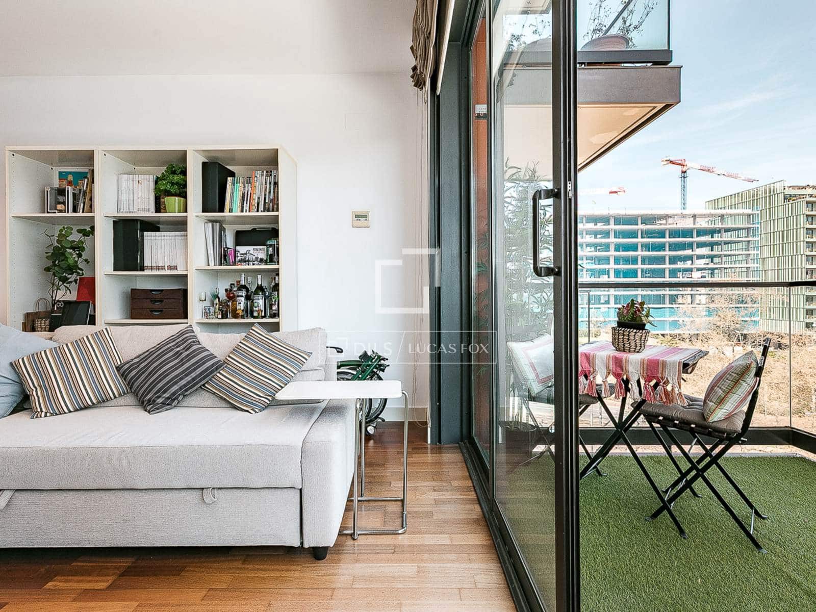 1 sypialnia Apartament na sprzedaż w Miasto Barcelona z basenem garażem - 495 000 € (Ref: 9720802)