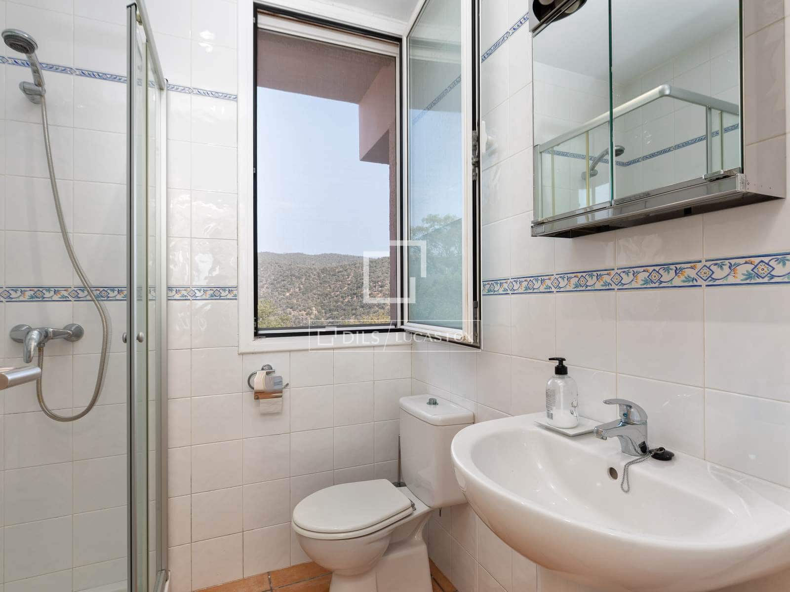 4 bedroom Apartment for sale in Tossa de Mar with pool garage - € 495,000 (Ref: 9720803)