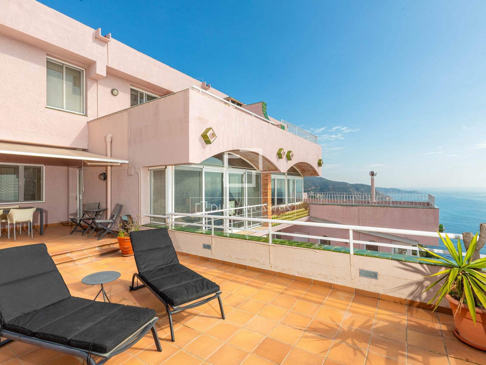 4 bedroom Apartment for sale in Tossa de Mar with pool garage - € 495,000 (Ref: 9720803)