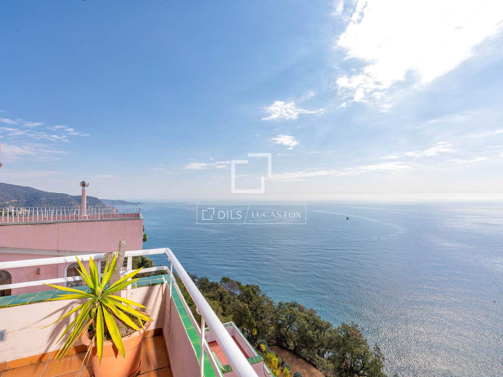 4 bedroom Apartment for sale in Tossa de Mar with pool garage - € 495,000 (Ref: 9720803)