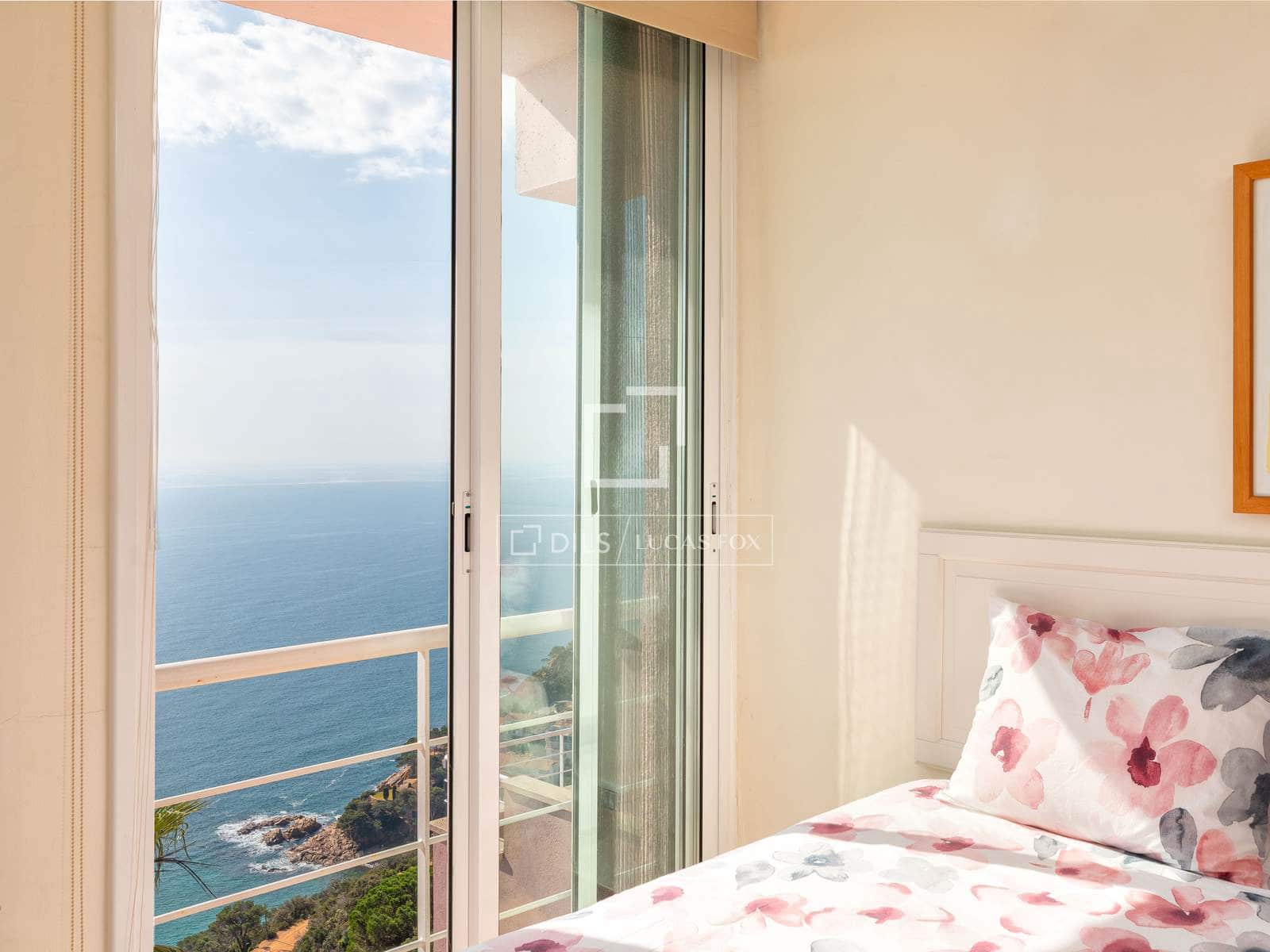 4 bedroom Apartment for sale in Tossa de Mar with pool garage - € 495,000 (Ref: 9720803)