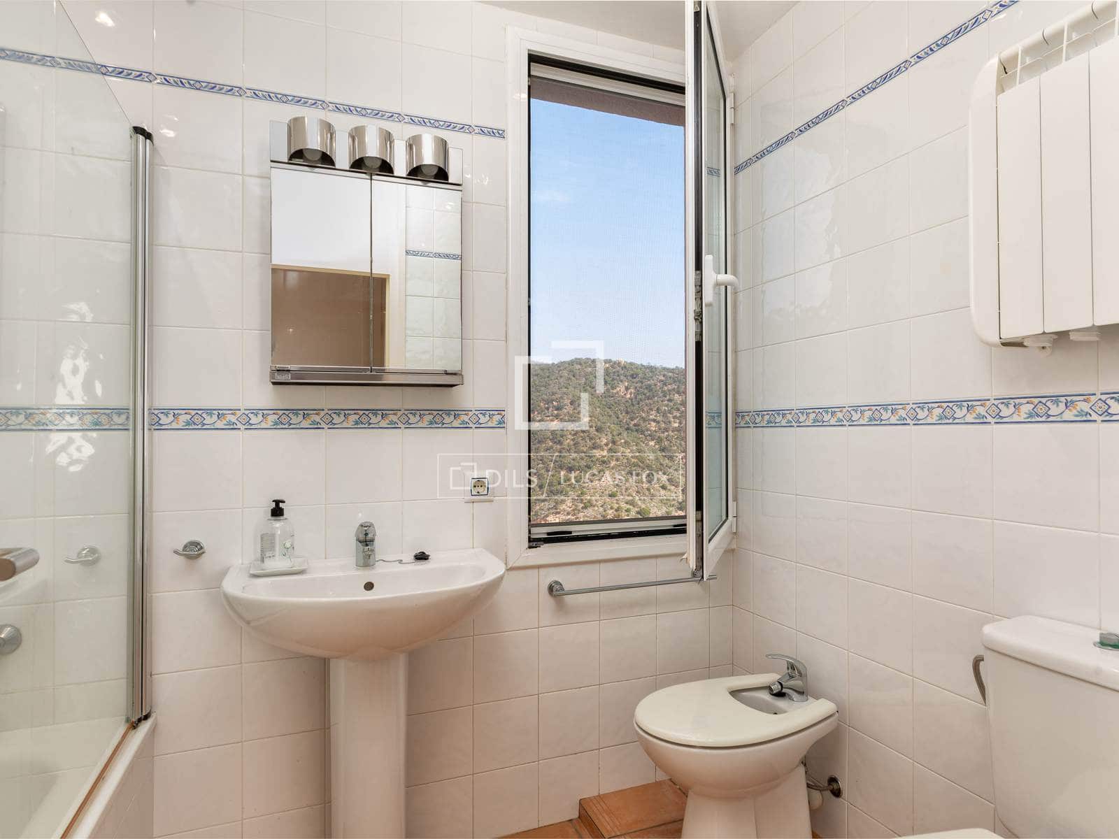 4 bedroom Apartment for sale in Tossa de Mar with pool garage - € 495,000 (Ref: 9720803)