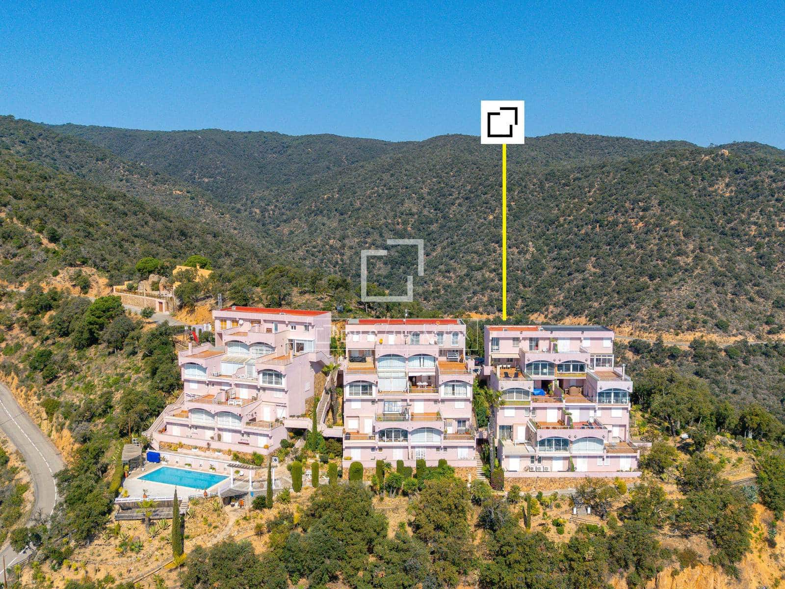 4 bedroom Apartment for sale in Tossa de Mar with pool garage - € 495,000 (Ref: 9720803)