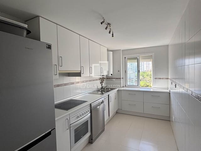 2 bedroom Apartment for sale in Estepona with pool - € 399,000 (Ref: 9720809)