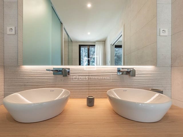 4 makuuhuone Huvila myytävänä paikassa Salou mukana uima-altaan 
autotalli - 1 250 000 € (Ref: 9720810)