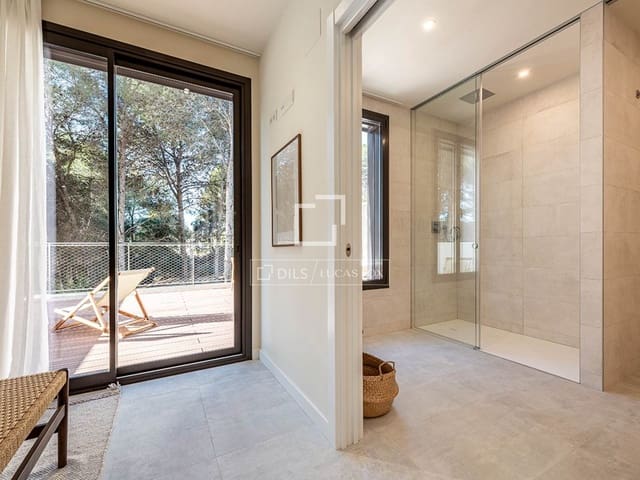 4 makuuhuone Huvila myytävänä paikassa Salou mukana uima-altaan 
autotalli - 1 250 000 € (Ref: 9720810)