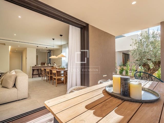 4 makuuhuone Huvila myytävänä paikassa Salou mukana uima-altaan 
autotalli - 1 250 000 € (Ref: 9720810)