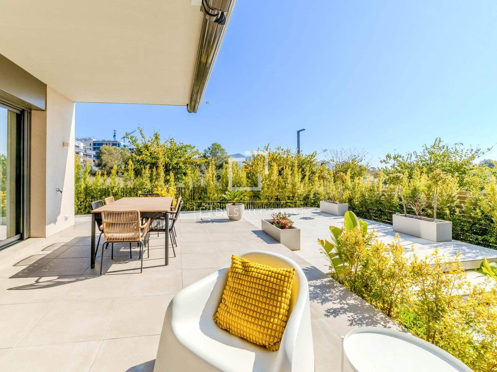 3 bedroom Apartment for sale in Sitges with pool garage - € 1,020,000 (Ref: 9723488)