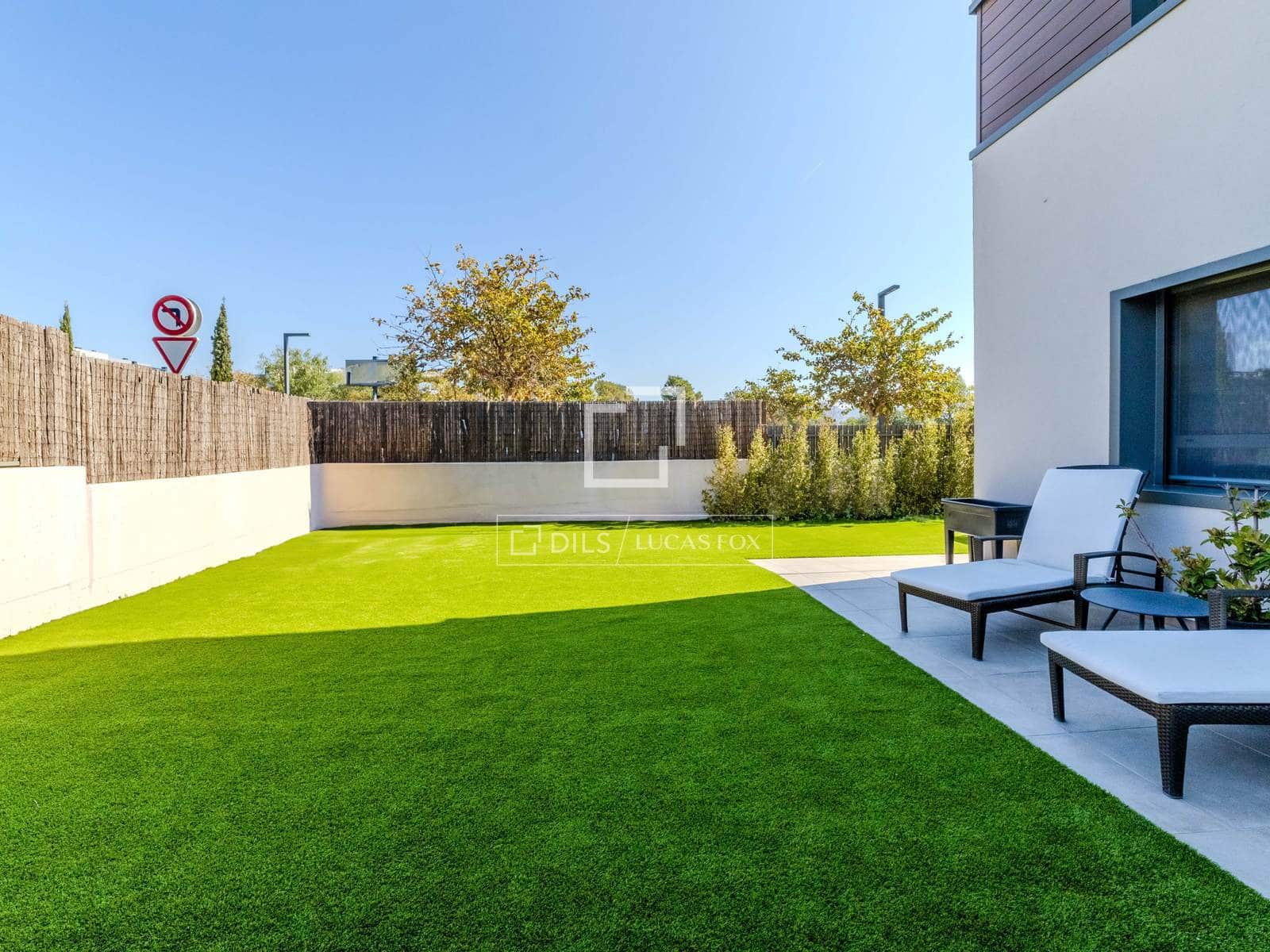 3 bedroom Apartment for sale in Sitges with pool garage - € 1,020,000 (Ref: 9723488)