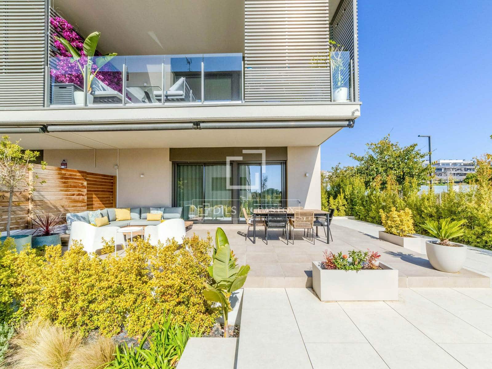 3 bedroom Apartment for sale in Sitges with pool garage - € 1,020,000 (Ref: 9723488)