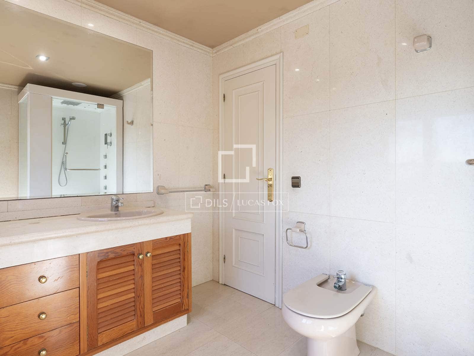 4 bedroom Villa for sale in Sanxenxo with pool garage - € 1,945,000 (Ref: 9723489)