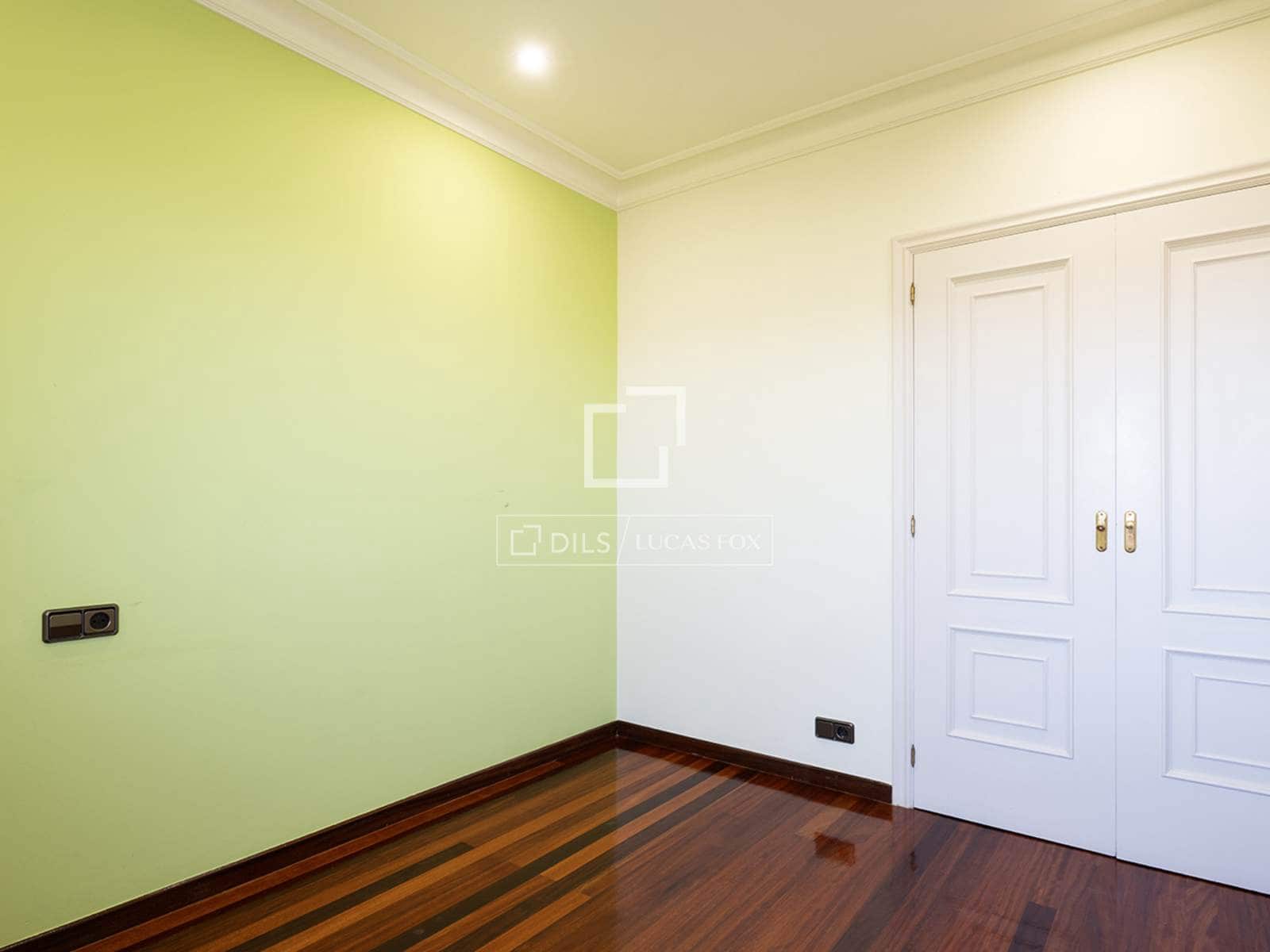 4 bedroom Villa for sale in Sanxenxo with pool garage - € 1,945,000 (Ref: 9723489)