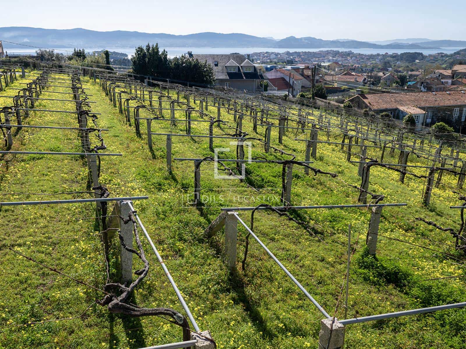 4 bedroom Villa for sale in Sanxenxo with pool garage - € 1,945,000 (Ref: 9723489)