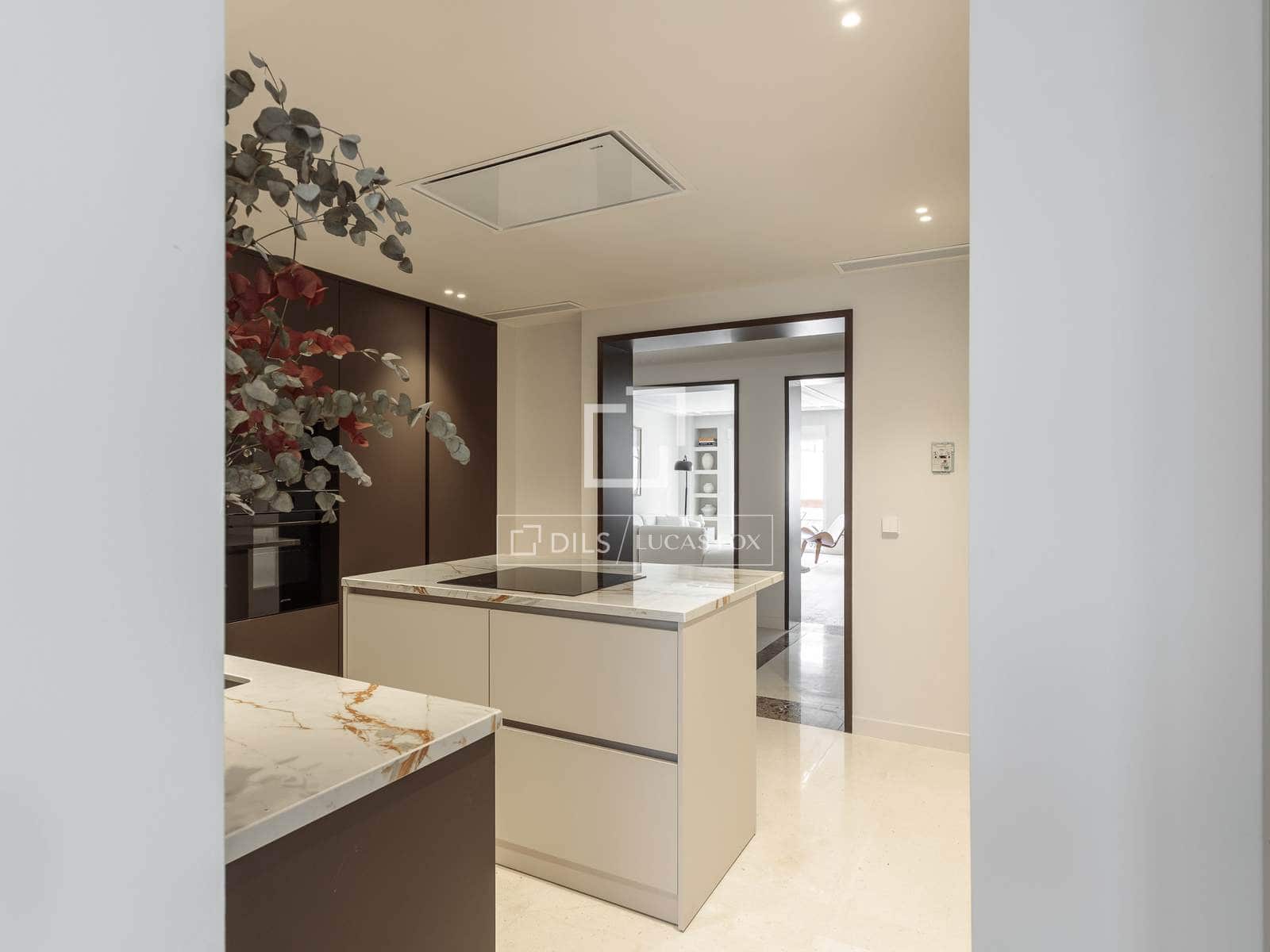 Apartamento de 3 habitaciones en Madrid ciudad en venta con garaje - 4.200.000 € (Ref: 9723819)