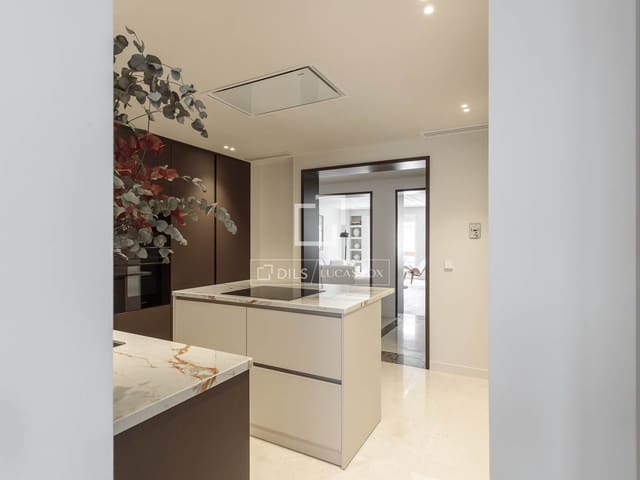 Apartamento de 3 habitaciones en Recoletos, Madrid ciudad en venta con garaje - 4.200.000 € (Ref: 9723819)