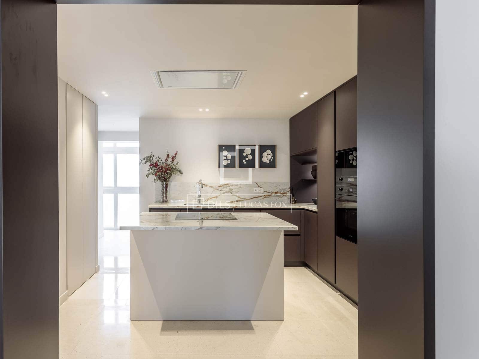 Apartamento de 3 habitaciones en Madrid ciudad en venta con garaje - 4.200.000 € (Ref: 9723819)