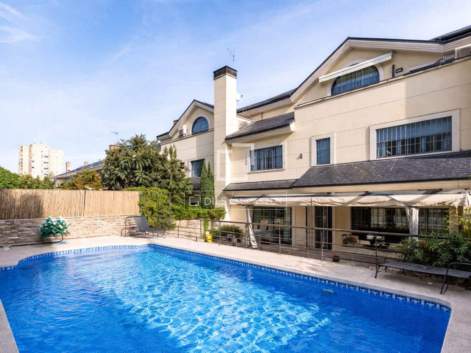 7 bedroom Villa for sale in Madrid city with pool garage - € 2,650,000 (Ref: 9723820)