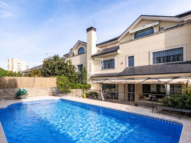 7 slaapkamer Villa te koop in Madrid stad met zwembad garage - € 2.650.000 (Ref: 9723820)