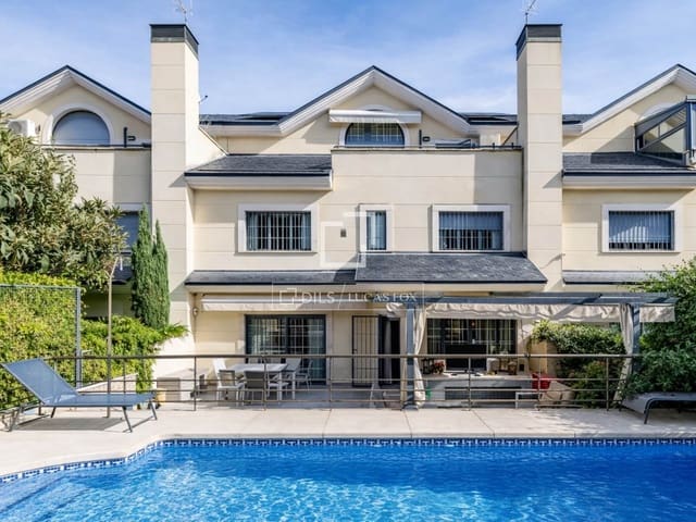 7 slaapkamer Villa te koop in Madrid stad met zwembad garage - € 2.650.000 (Ref: 9723820)