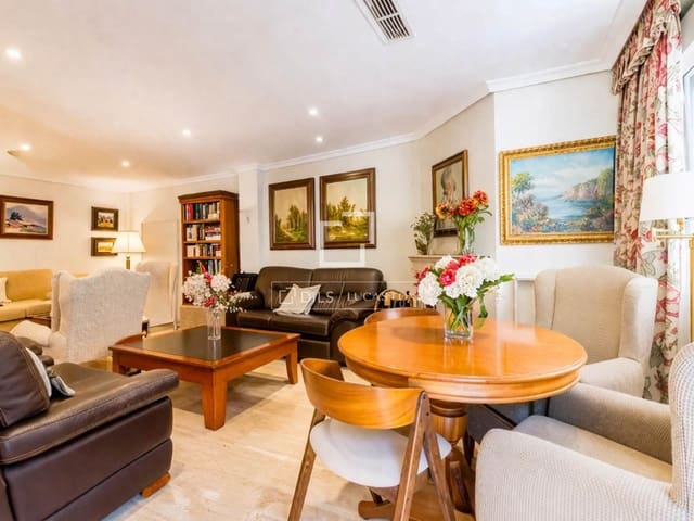 7 slaapkamer Villa te koop in Madrid stad met zwembad garage - € 2.650.000 (Ref: 9723820)